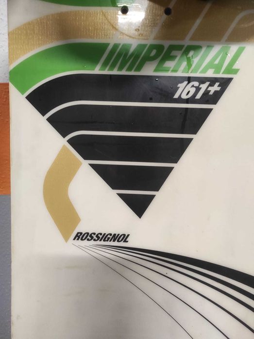 Duas Pranchas de snowboard neve