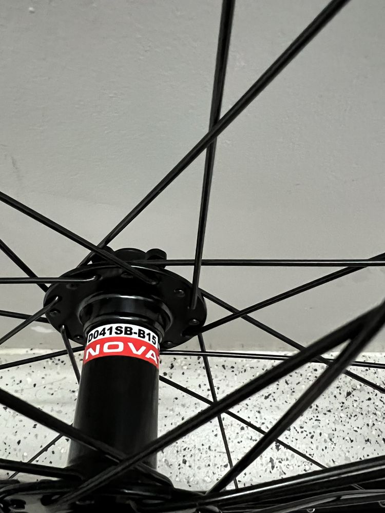 Koła MULLET 29”/27,5” BOOST MTB/XC/ENDURO Dartmoor Novatec Sapim