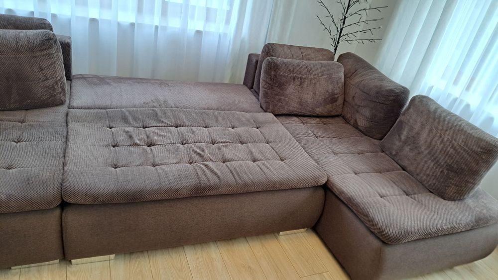 Kanapa narożnik sofa brązowa.