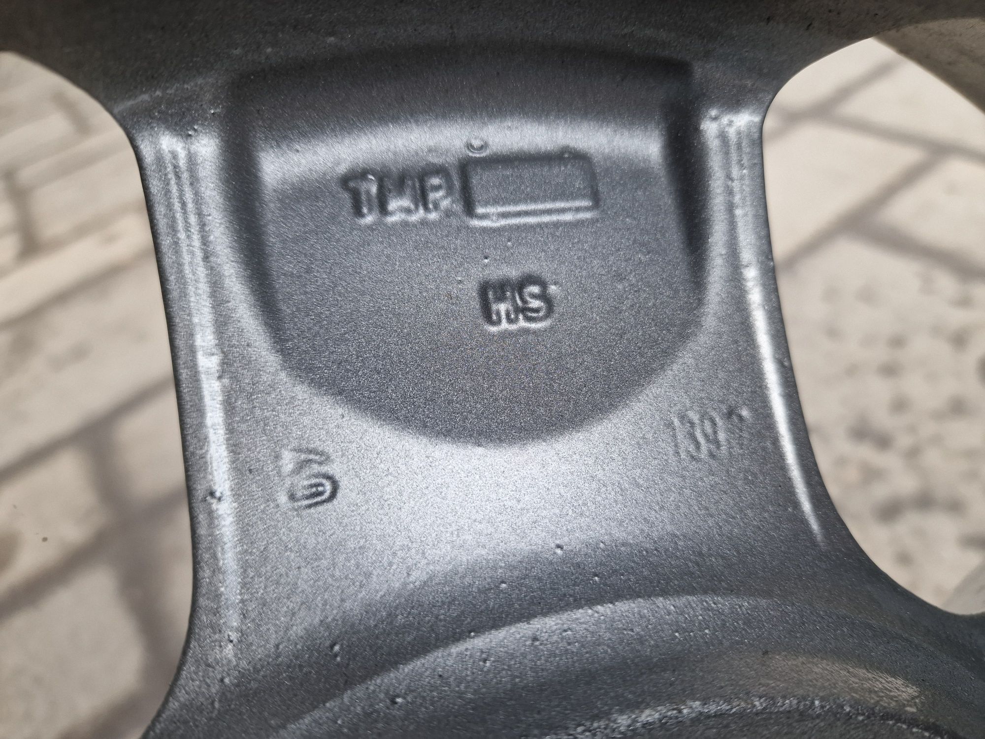 Диски Dezent 5*139,7 R16 Kia