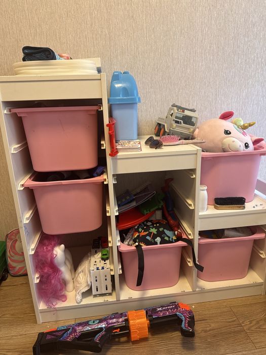 Trofast ikea z wrzystkimy podelkami