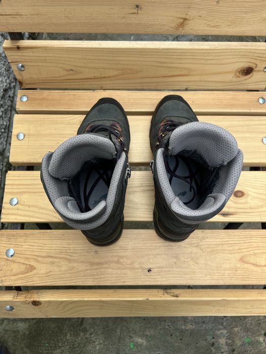 Трекінгові черевики Lova