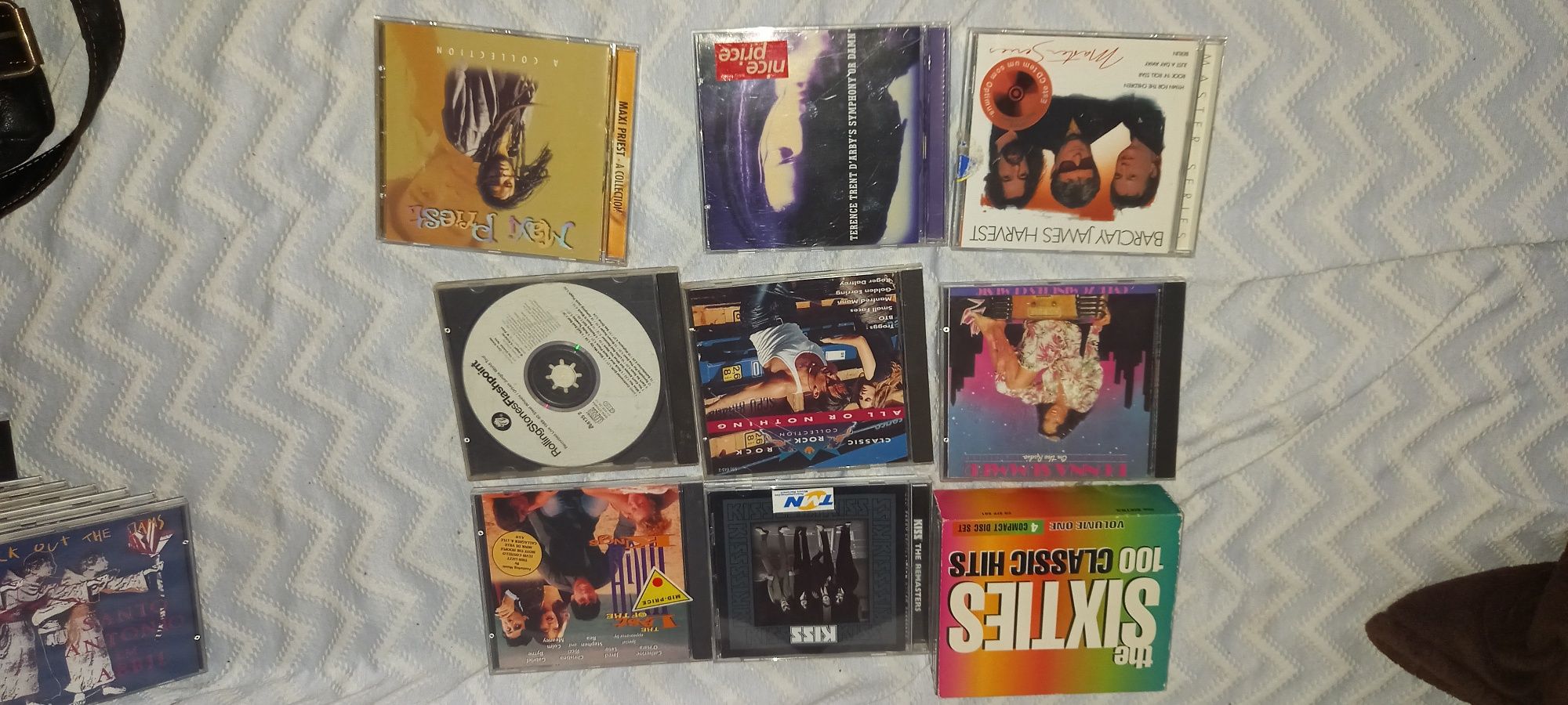 Cd's de vários tipos de música