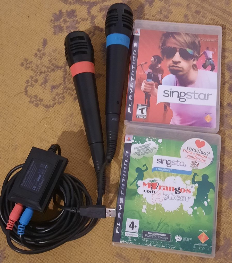 Microfones e 2 jogos singstar