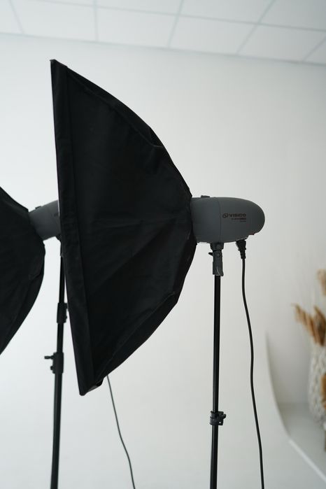 Продам студійне світло, ціна договірна