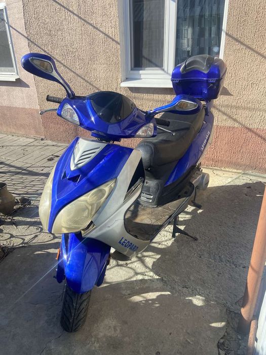 Продам срочно скутер