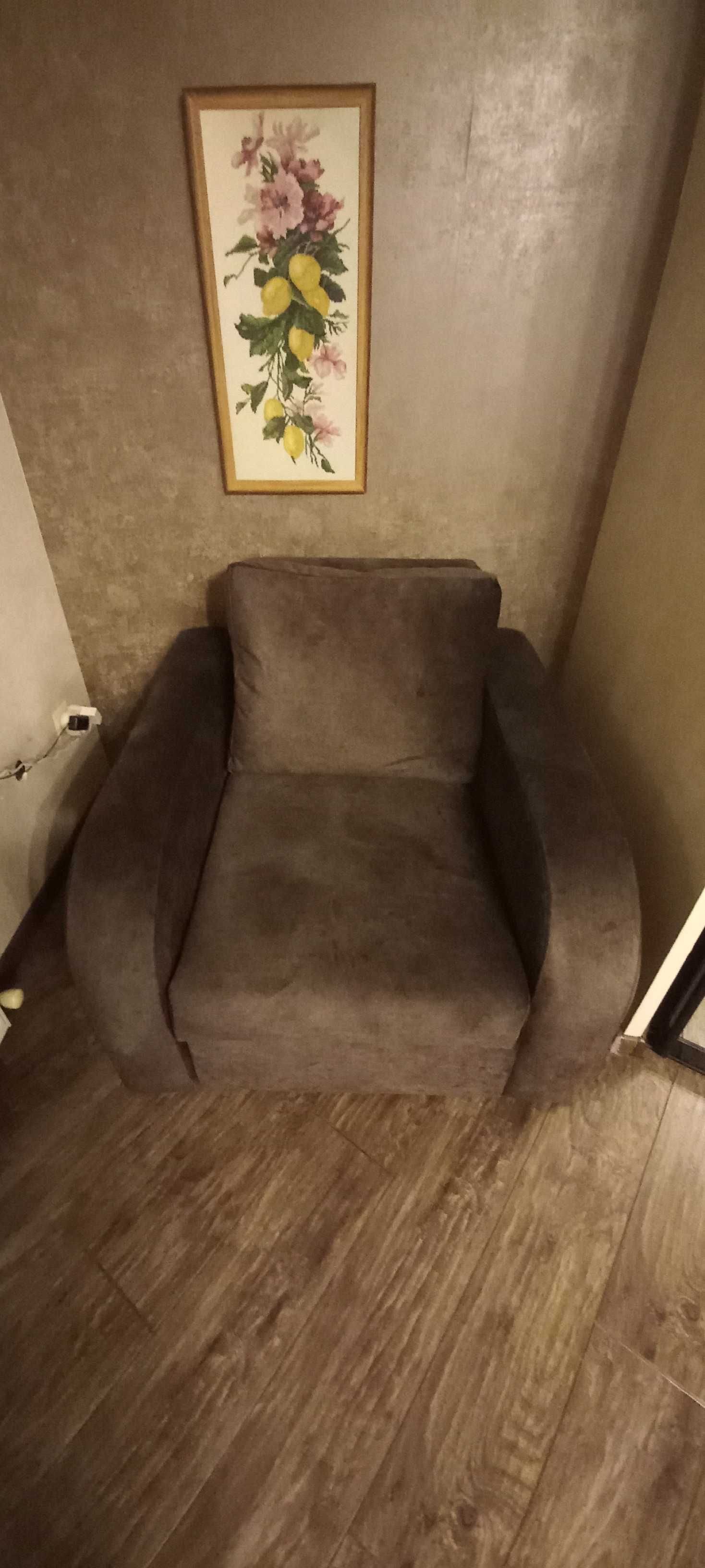 Продам розкладне крісло