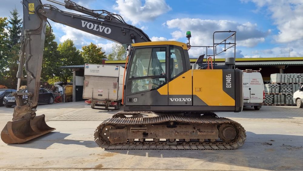 Продам экскаватор Volvo EC 140 EL , 2017 г