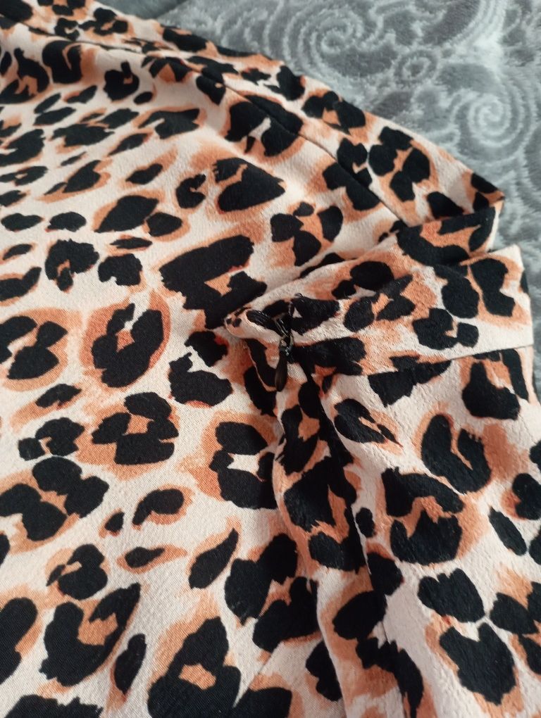 Леопардова міді спідниця L-XL 48р віскоза