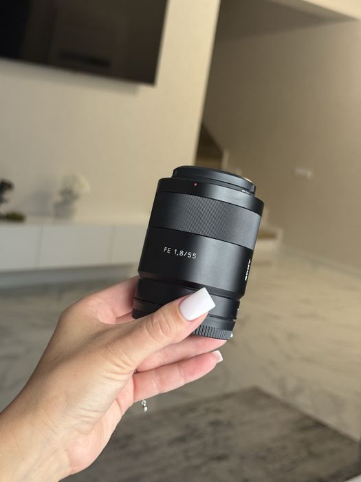 Обєктив Sony 55 1.8