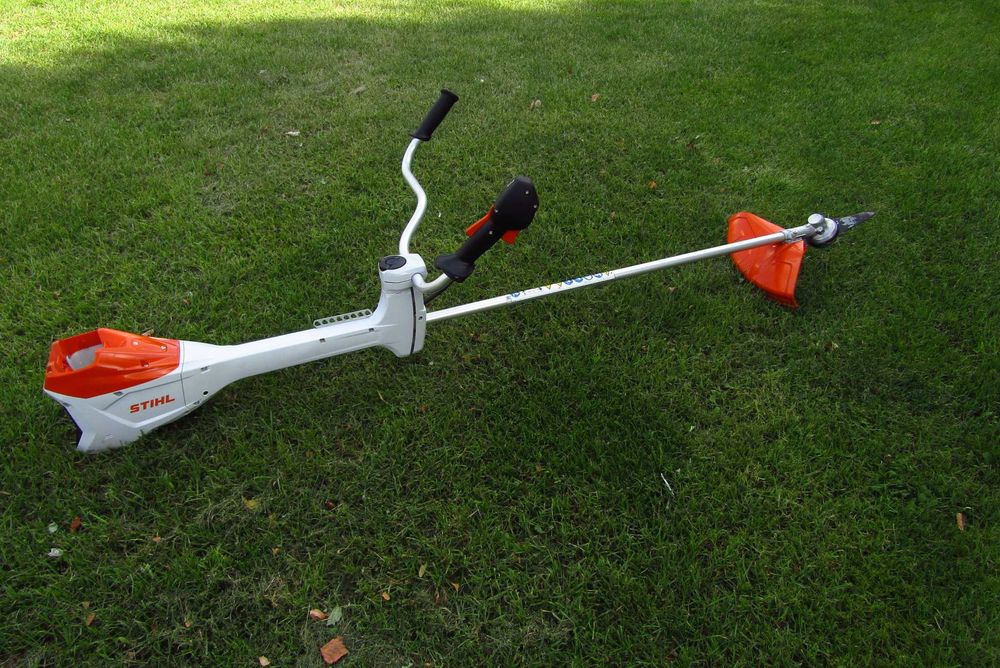 Podkaszarka akumulatorowa Stihl Fsa 200  super stan