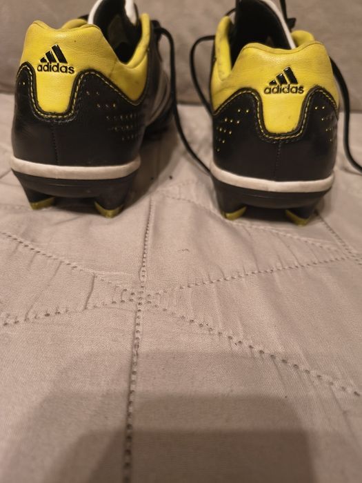 Buty korki adidas