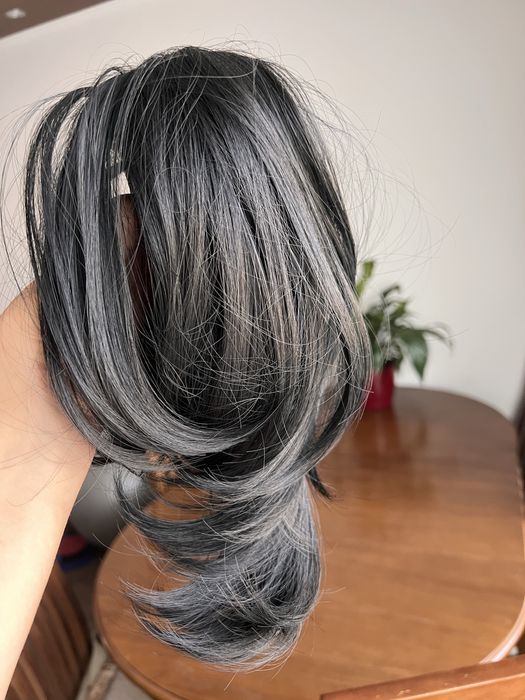 Заколка з волосся, хвіст, шиньйон