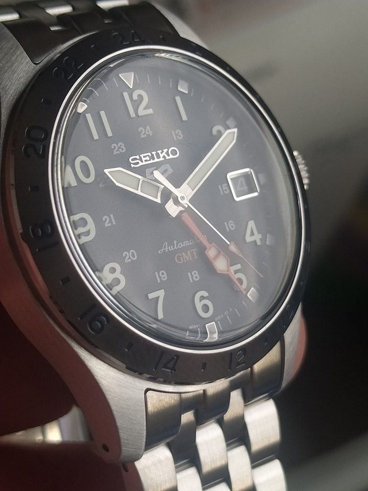 *NOVO* Seiko SSK023K1 GMT (39,5 mm)