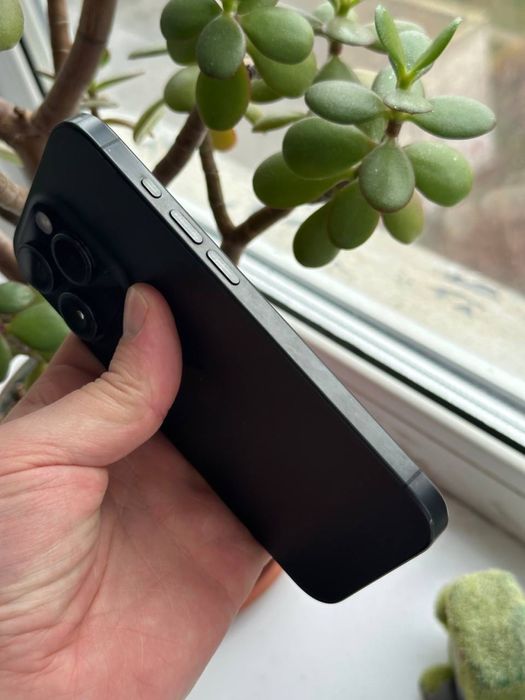 Продам IPhone 15 Pro 128 Neverlock