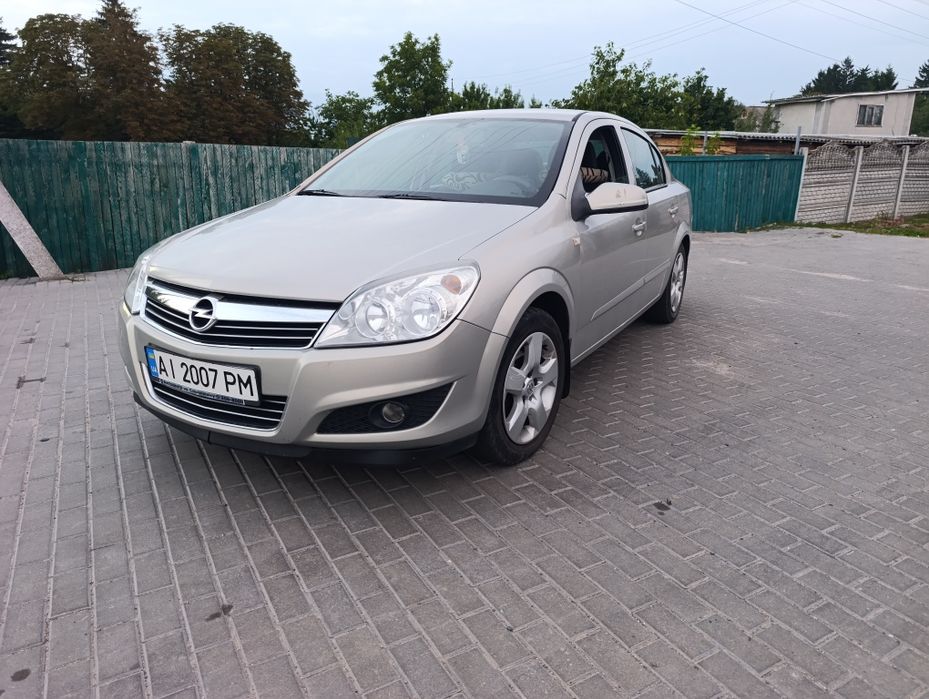 Продам Opel Astra 1.8 один власник