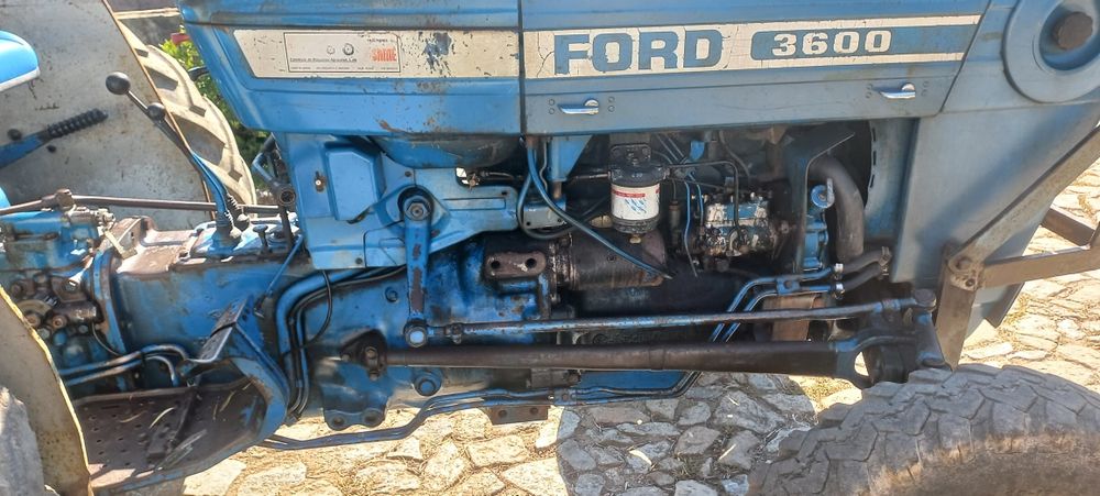 Vendo Ford 3600 tudo original com documentos