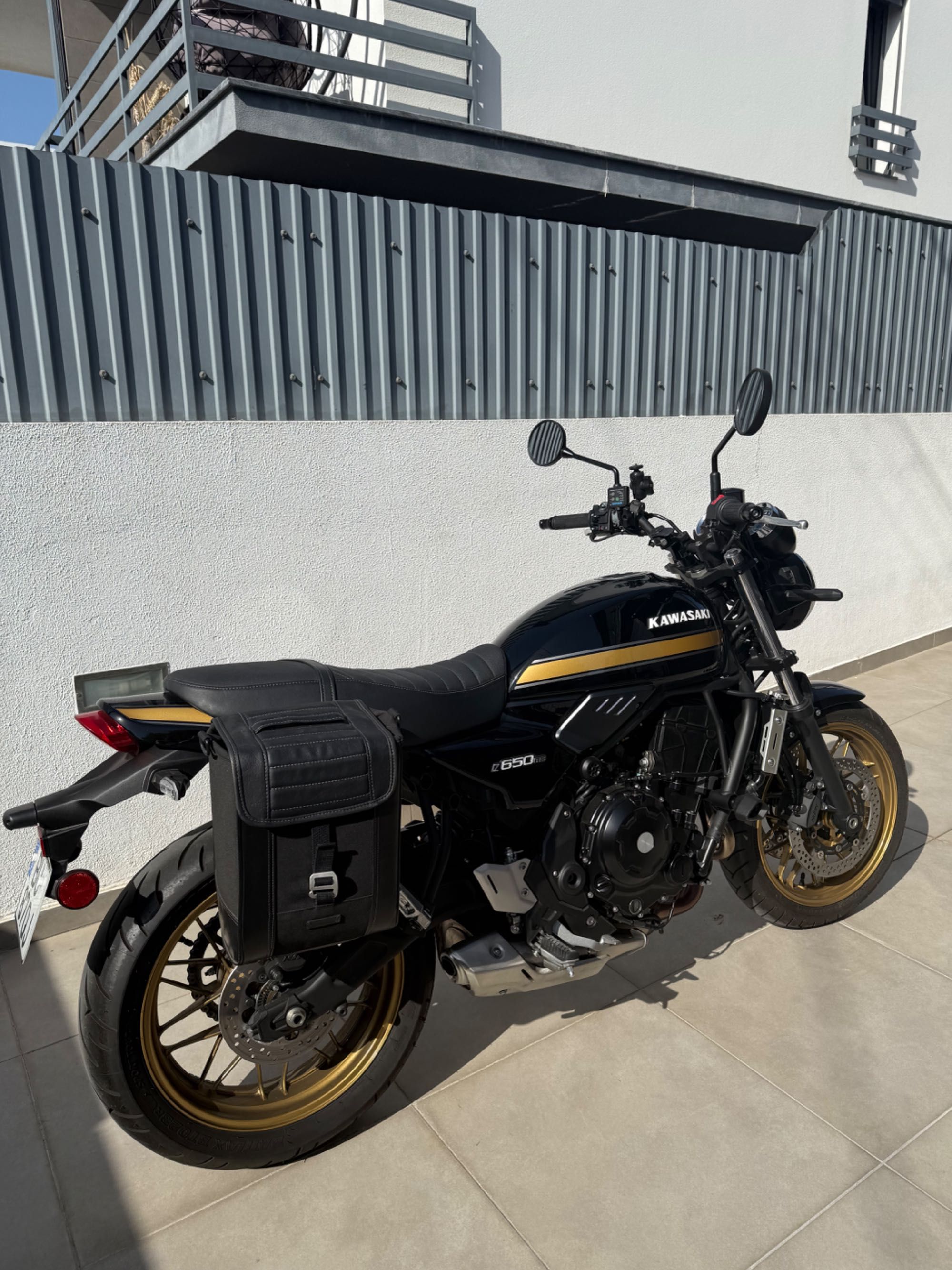 Kawasaki z650rs de 2025
