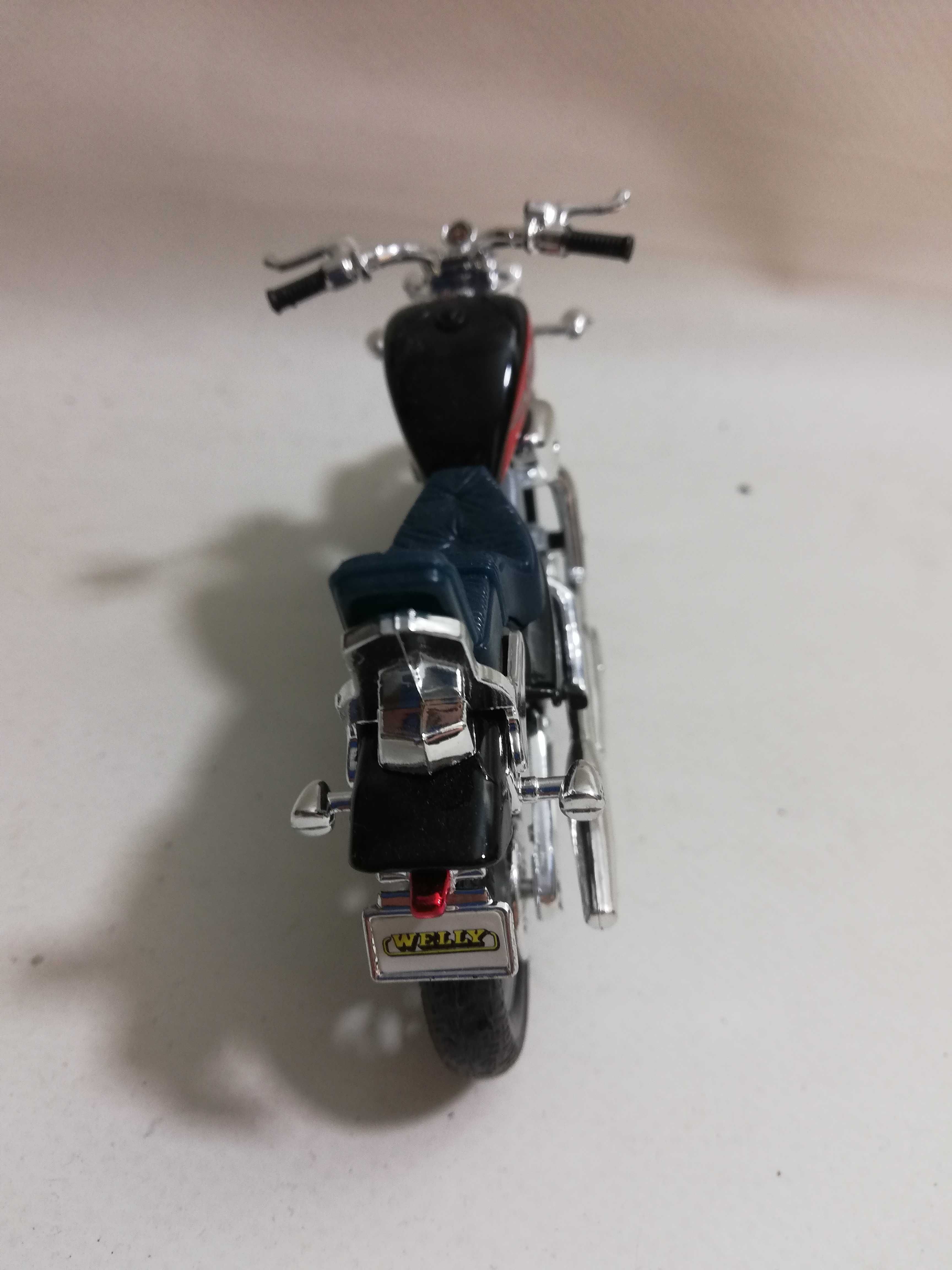 Honda VLX 600 Steed - Welly 1:18