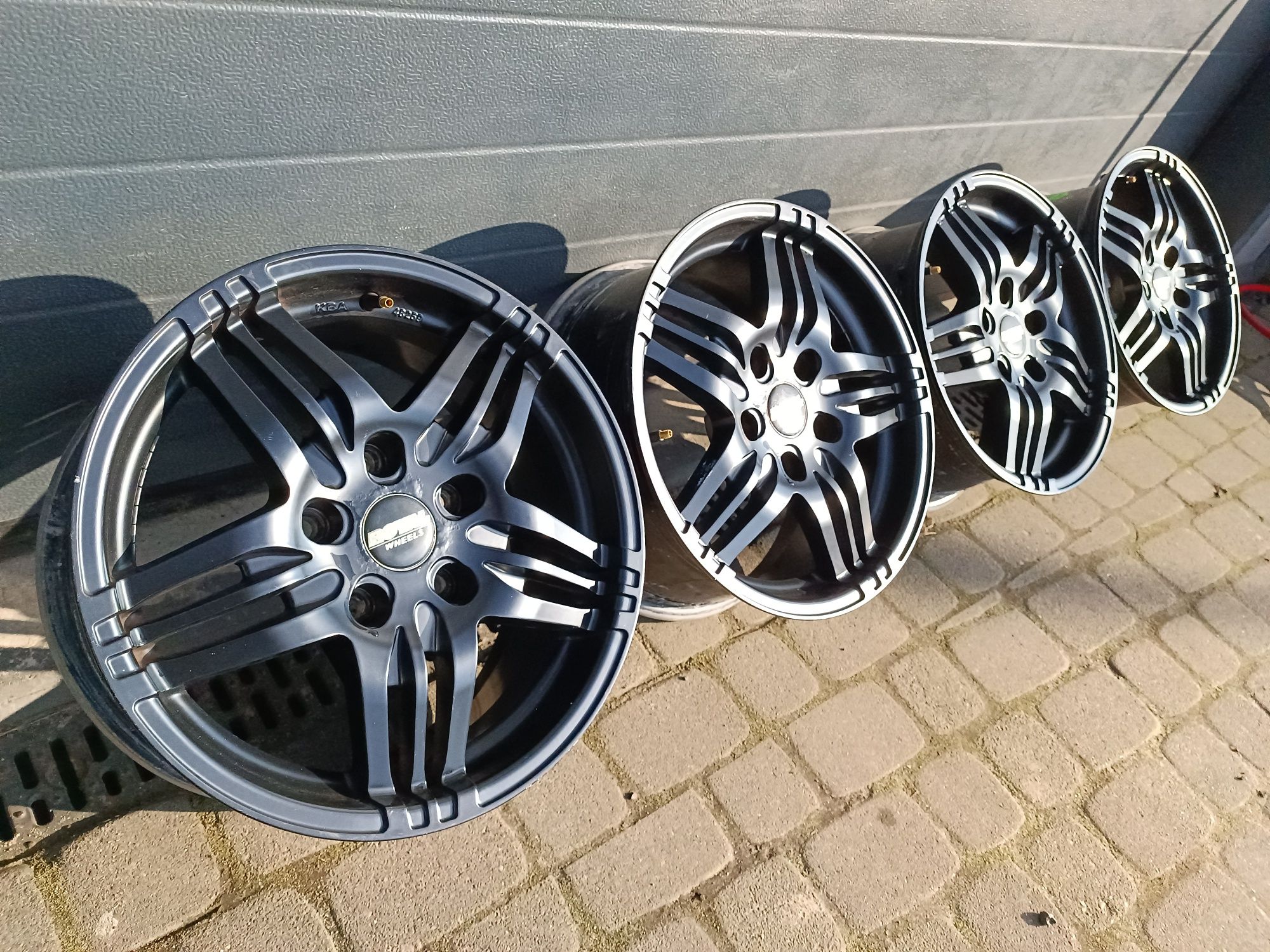 Felgi alu 5x120 BMW R16 J7,5 ET36