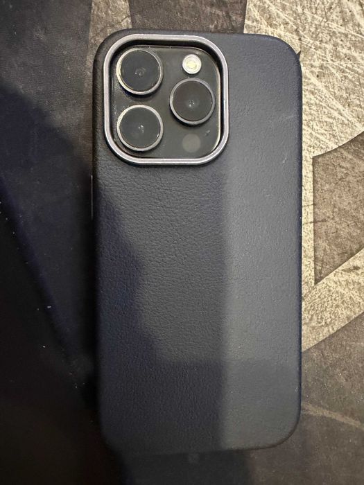 Apple iPhone 15 Pro 128 GB Como Novo Oferta Capa