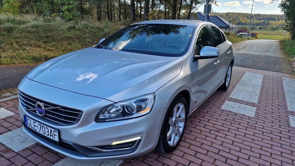 Volvo S60 2.0 D4D 180 km lift rok 2015 zarejstrowany