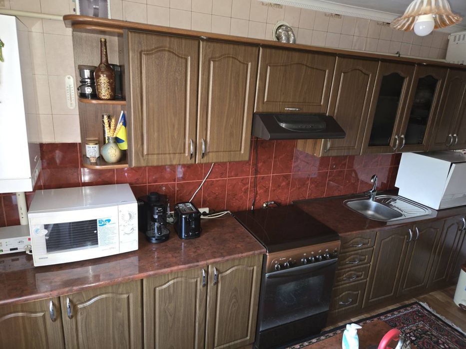 Продам кухонну стінку