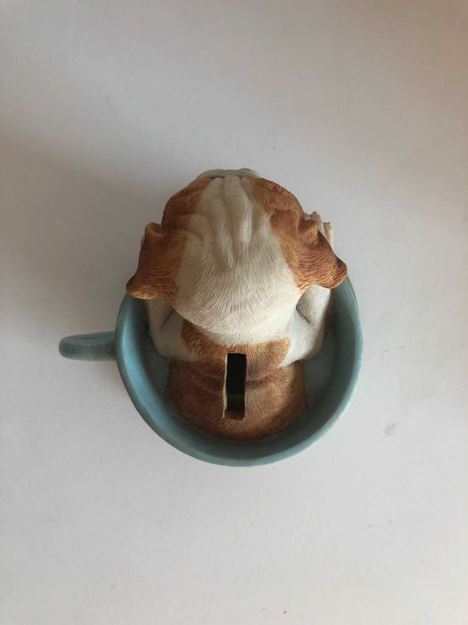 Cão mealheiro de decoração
