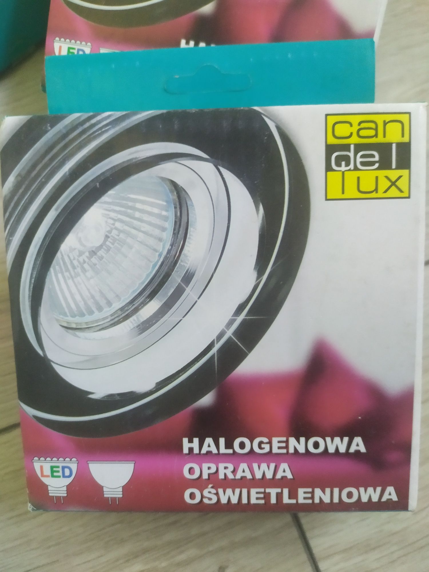 Halogenowe oprawy oświetleniowe nowe 4sztuki