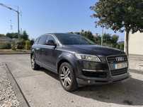 Audi Q7 selo antigo