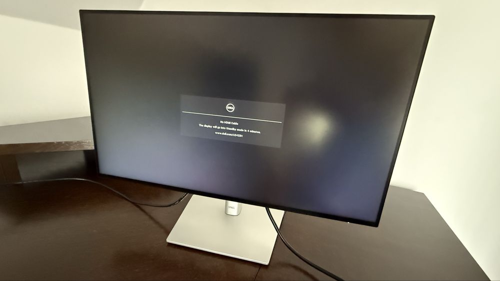 Monitor Biurowy DELL 24" U2422H Prawie Nowy
