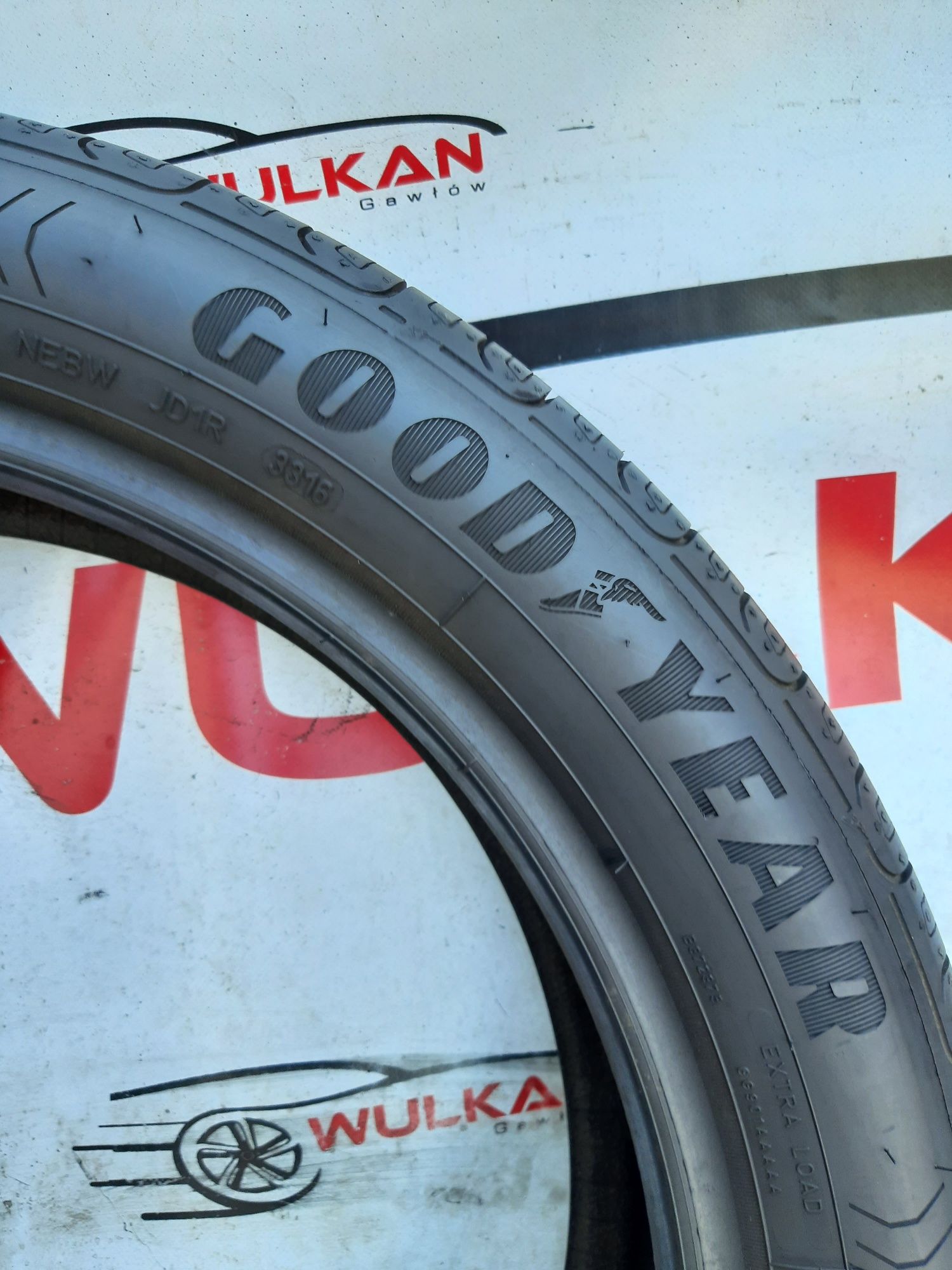 4x 195/55r20 95H Goodyear EfficientGrip Performance