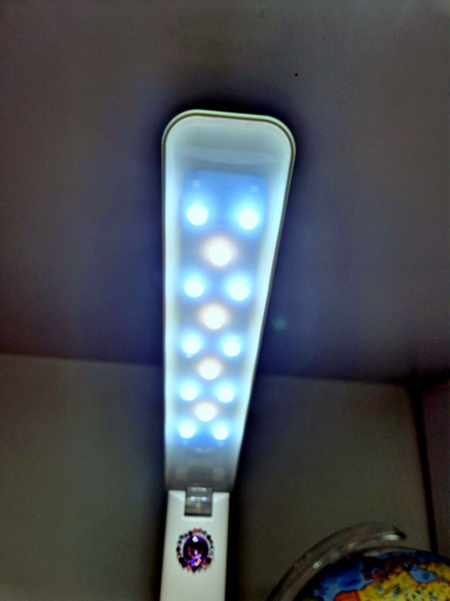 Lampa Led LC1 FuDesk na biurko dziecięce i młodzieżowe