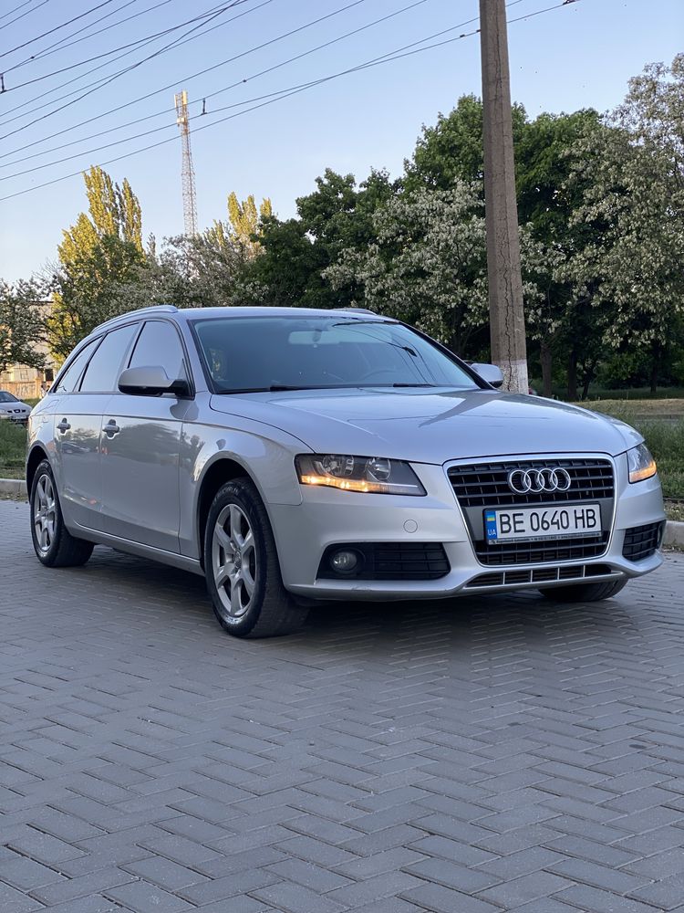 Audi a4 b8 2.0tdi 2011