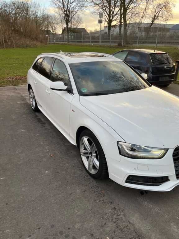 Audi A4 AVANT 2.0 TDI 136HP S/LINE XÉNON TETO PANORÁMICO