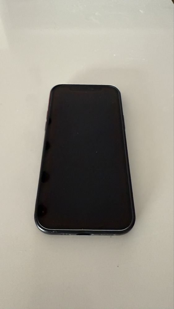 Iphone 12 com 128gb capacidade