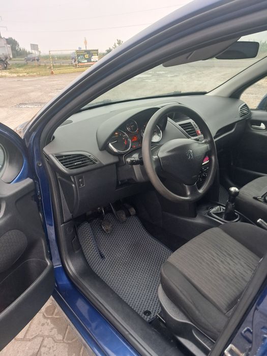 Продам Peugeot 207 sw