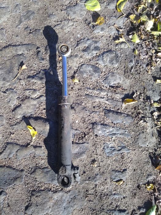 гідроциліндр повороту колес трактора МТЗ.