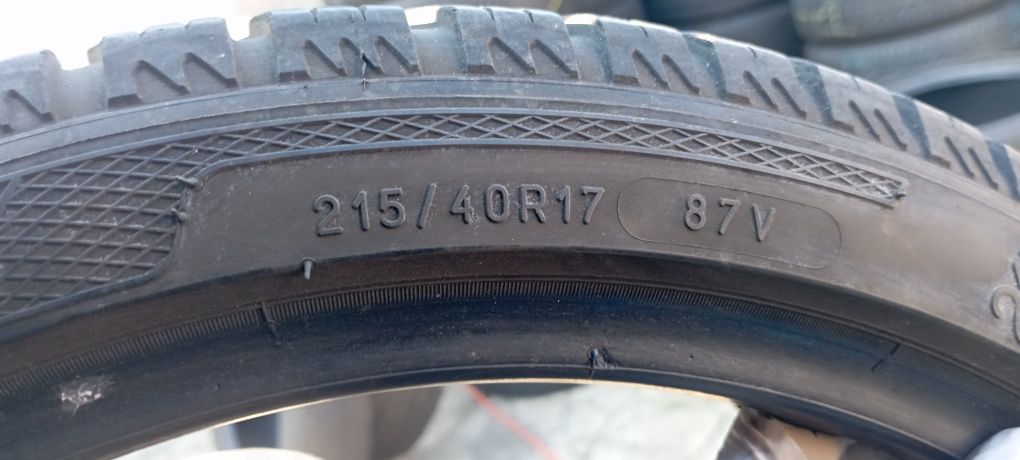 Opony 2szt 215/40/17 87V Kleber Quadraxer 6,5mm