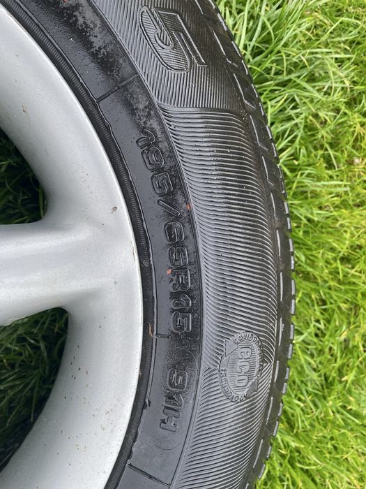 4x Opony z felgami Galxy pasat