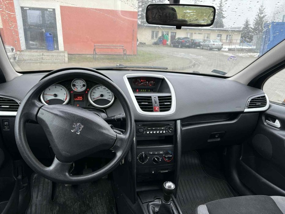 Peugeot 207 1.4HDI !!!