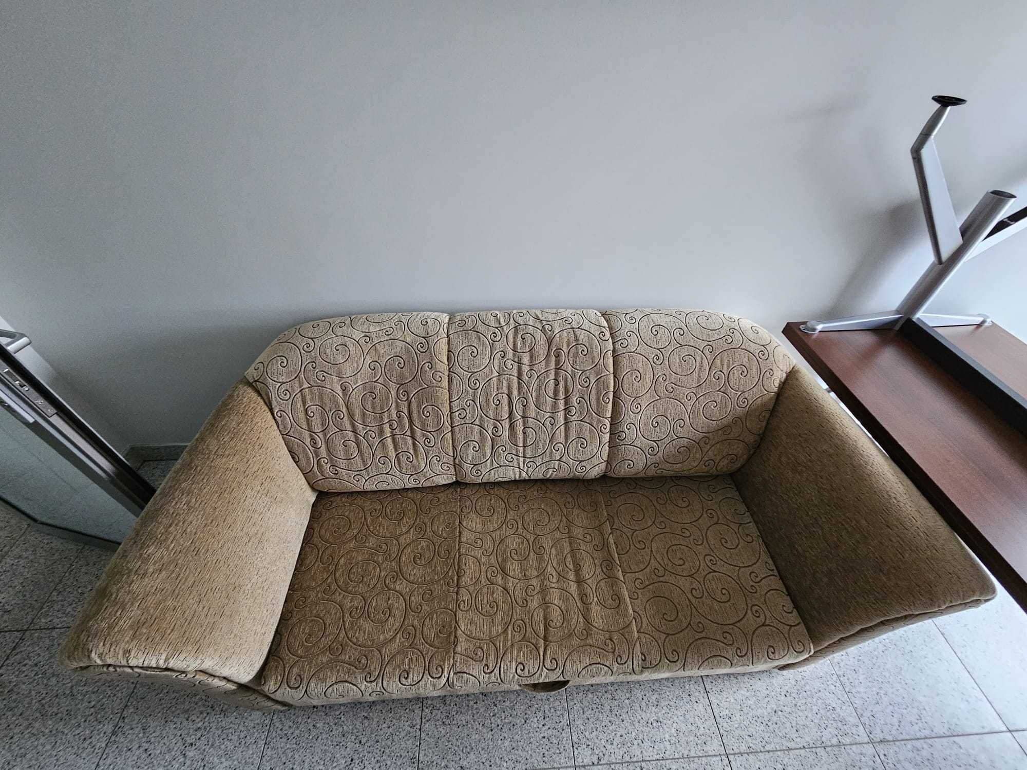 Zestaw kanapa i dwa fotele - stan idealny