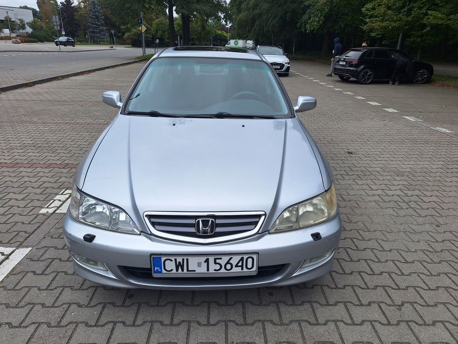 Honda Accord 1.8 v-tec benzyna rok 2001 skrzynia automat klima mrozi