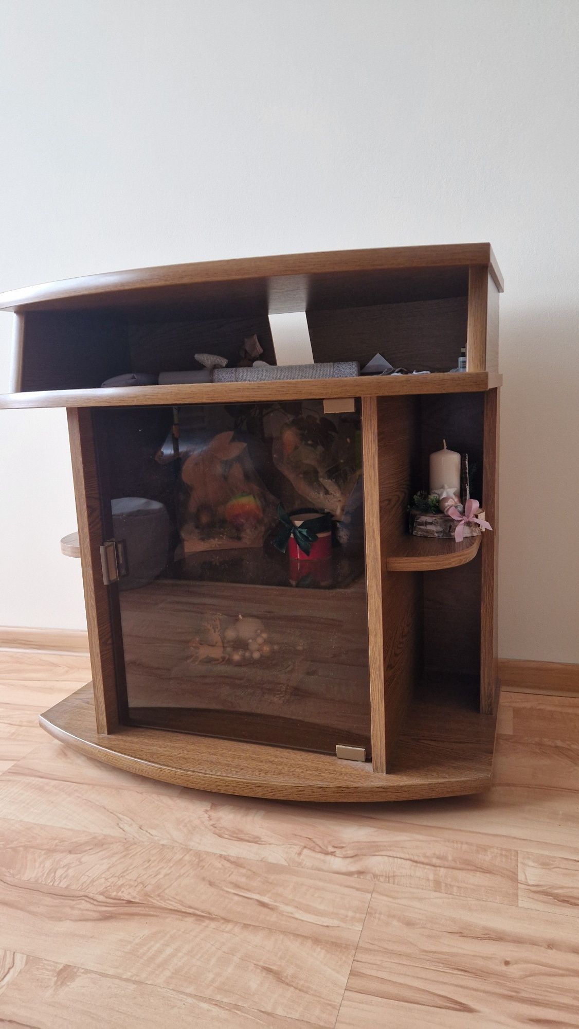 Szafka pod telewizor