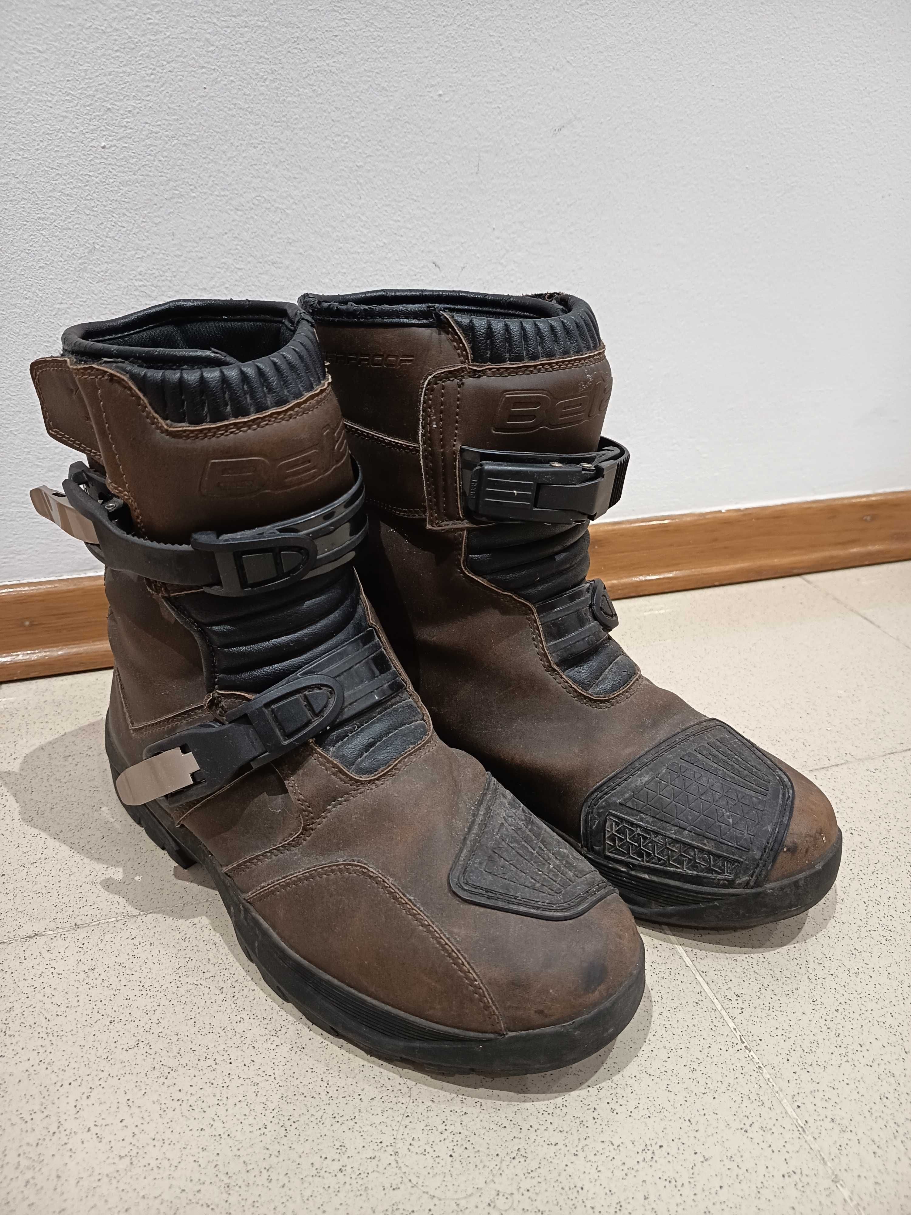Botas moto marca BELA