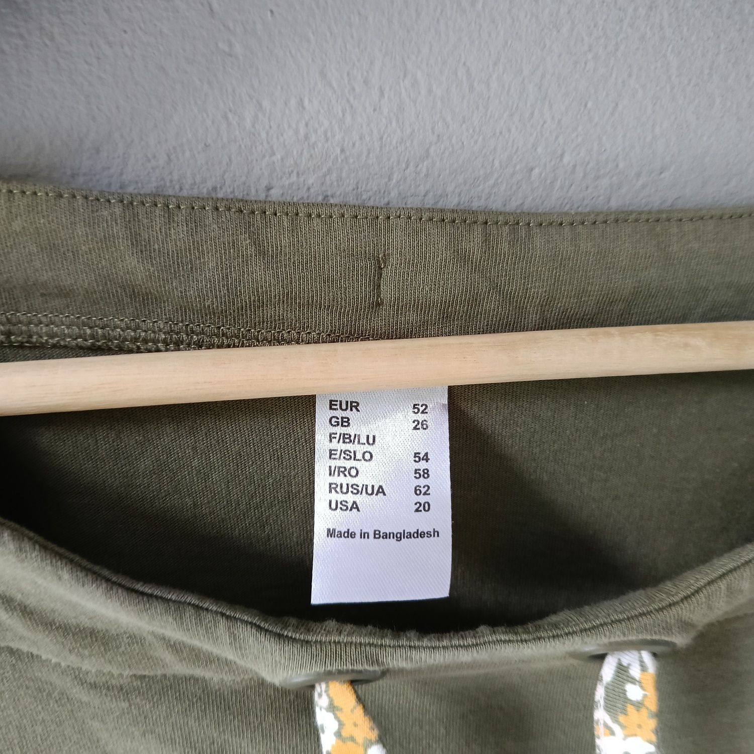 Niemiecka marka 52 6XL przewiewna bluzka damska khaki coquette na lato