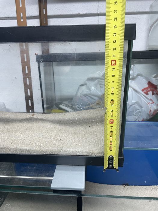 Aquario 15€ 41x25x20 .