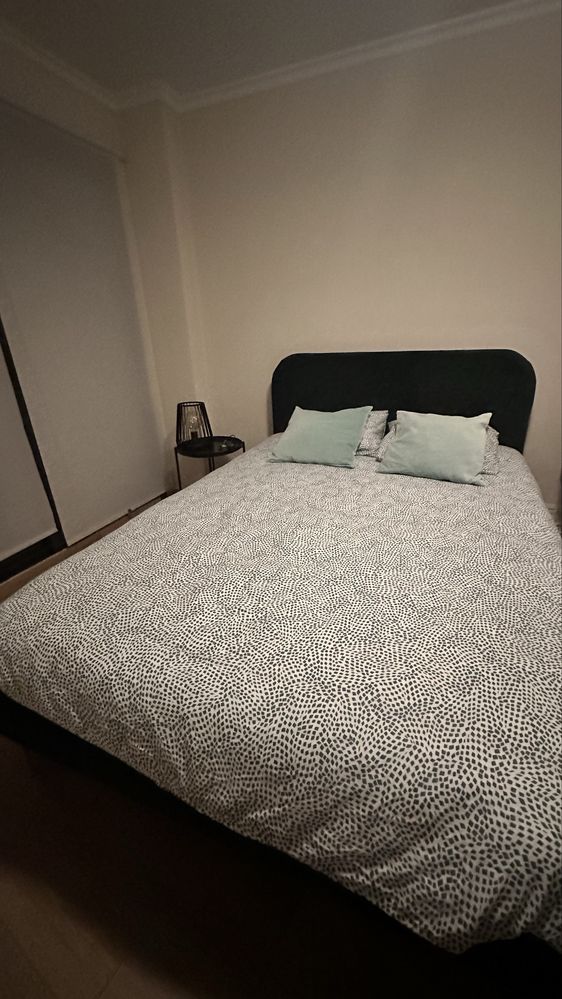 Cama + Colchão + Estrado (Oferta 2x Mesas Cabeceira)