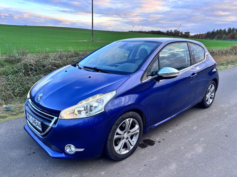 Peugeot 208 1.4 2012