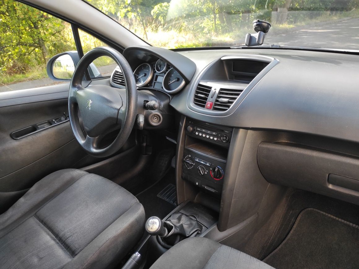 Peugeot 207 SW 1.6 HDI 2008 rok